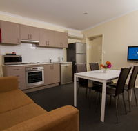 The View on Hannans - Sunshine Coast Guide