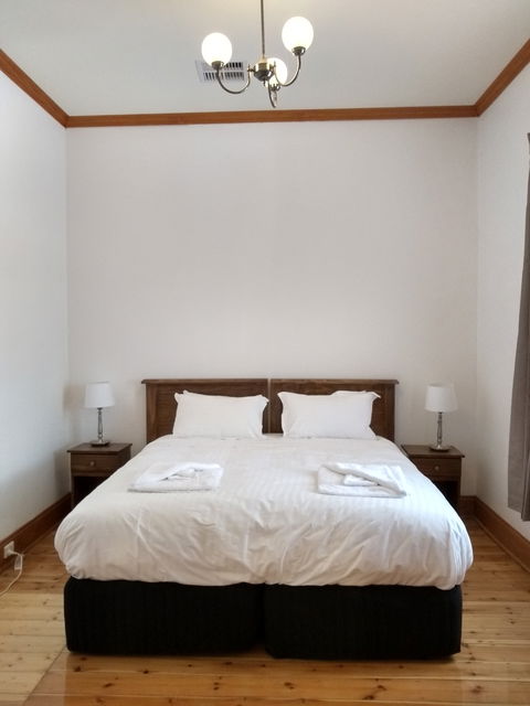 Adelaide Hills Birdwood Cottage - Sunshine Coast Guide 2