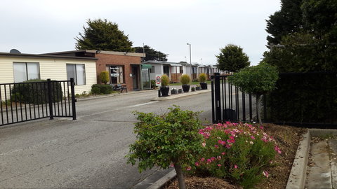 Bay View Holiday Village - Sunshine Coast Guide 0