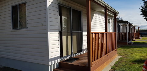 Bay View Holiday Village - Sunshine Coast Guide 1