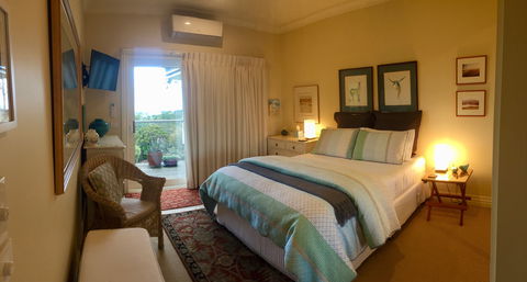 Llarrinda Bed & Breakfast - Sunshine Coast Guide 2