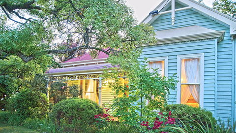 Pendower House B&B And Self Contained Apartments - Sunshine Coast Guide 0