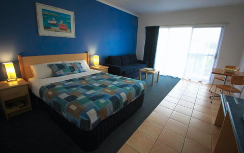 Seaview Motel And Apartments - Sunshine Coast Guide 0