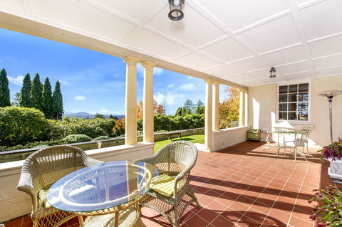 Silvermere Guesthouse - Sunshine Coast Guide 1