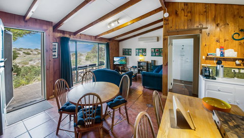 Socks 'n' Sandals - Sunshine Coast Guide 1