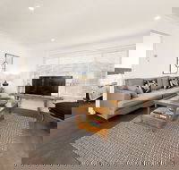 The Provincial - Sunshine Coast Guide