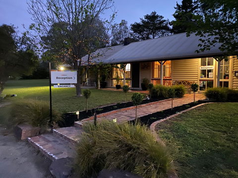 All Seasons Mansfield Accommodation - Sunshine Coast Guide 0