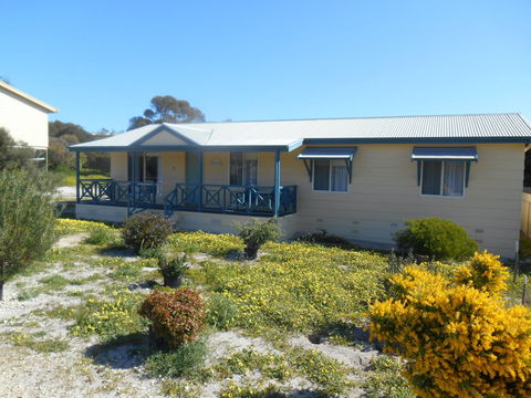 At The Beach - Sunshine Coast Guide 0
