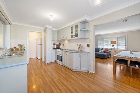 Balena Blu - Sunshine Coast Guide 1