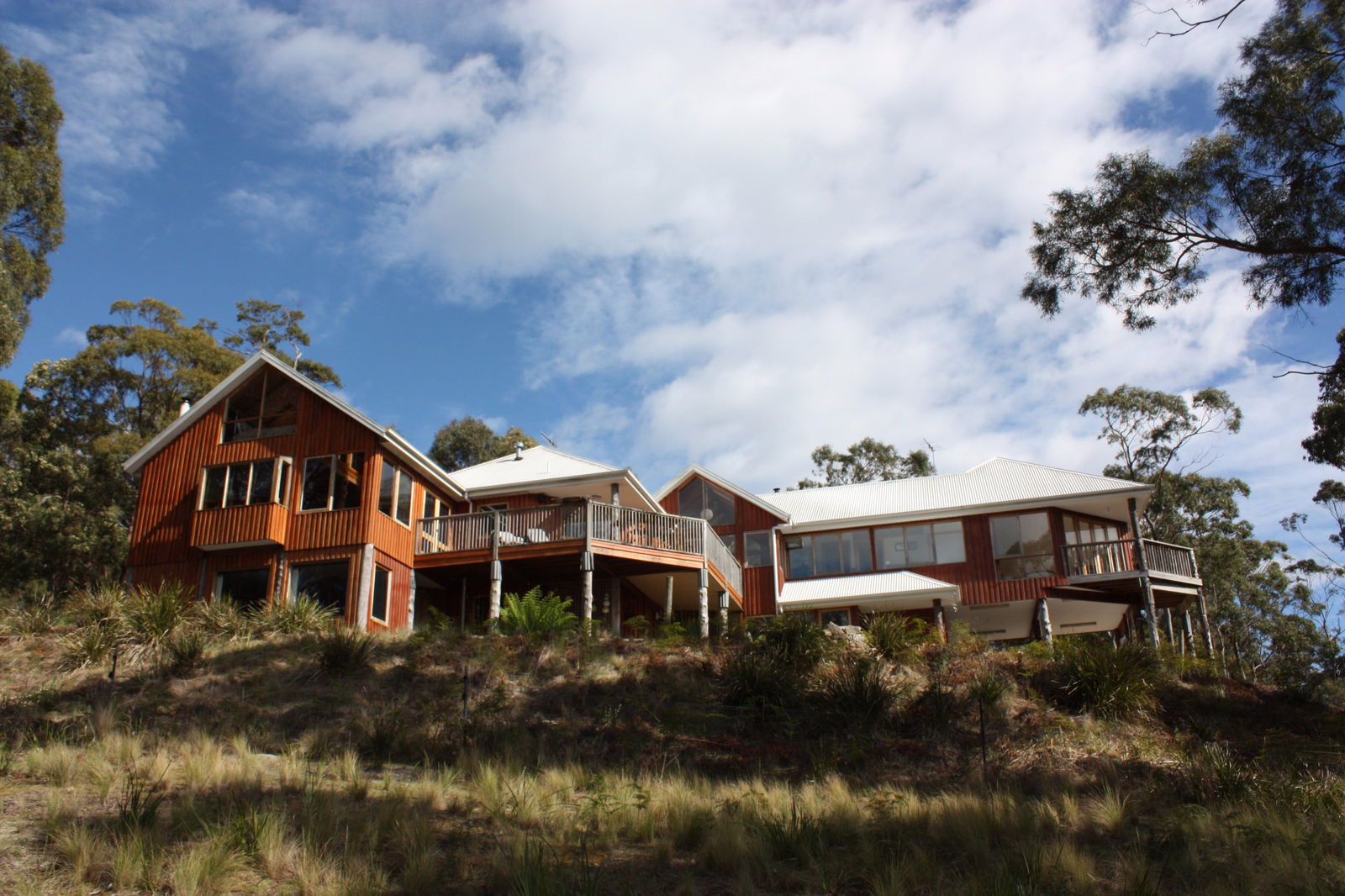 St Helens TAS Sunshine Coast Guide