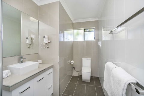 Best Western Kimba Lodge Motel - Sunshine Coast Guide 1