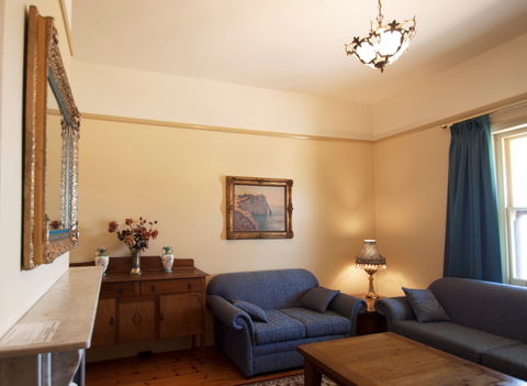 Cape Du Couedic Light Keeper's Cottages - Sunshine Coast Guide 1