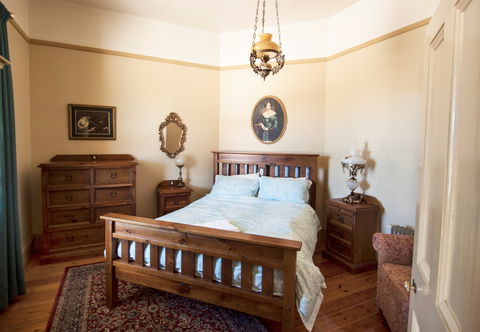 Cape Du Couedic Light Keeper's Cottages - Sunshine Coast Guide 2