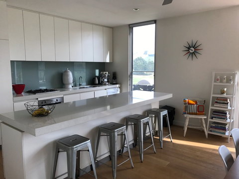 Citrus Grove - Sunshine Coast Guide 1