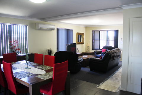 Dalby Apartments Self Contained Motel Accommodation - Sunshine Coast Guide 2