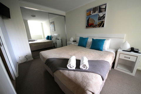 Mantra Aqua Resort - Sunshine Coast Guide 1