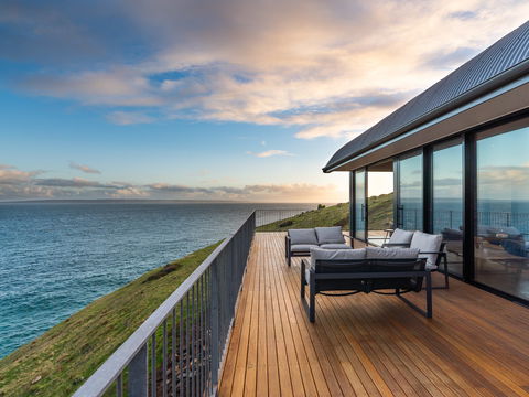 Naiko Retreat - Sunshine Coast Guide 2