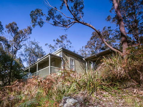 Reids Flat Cottage - Sunshine Coast Guide 0