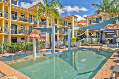 South Pacific Apartments - Sunshine Coast Guide 1