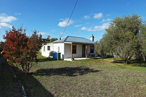 Stable Cottage - Sunshine Coast Guide 1