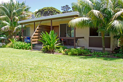 The Broken Banyan - Sunshine Coast Guide 0