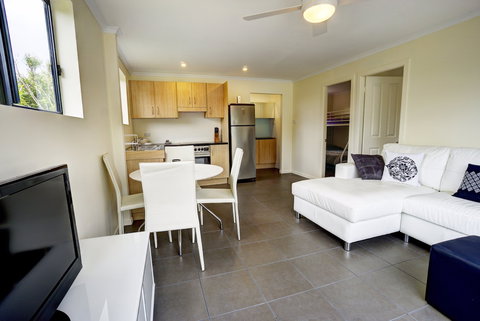B And B At Orient Point - Sunshine Coast Guide 0