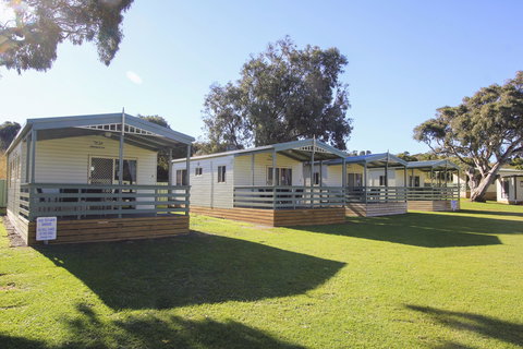 Beachside Holiday Park - Sunshine Coast Guide 1