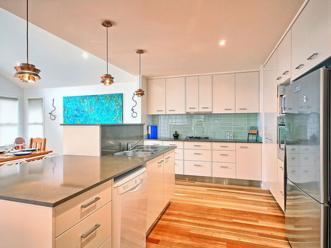 Beautiful Betty - Sunshine Coast Guide 1