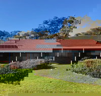 Calm Seas - Sunshine Coast Guide