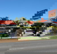 Cara Motel - Sunshine Coast Guide