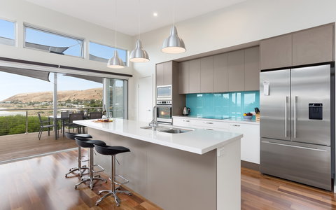 Carrickalinga Shores - Sunshine Coast Guide 2