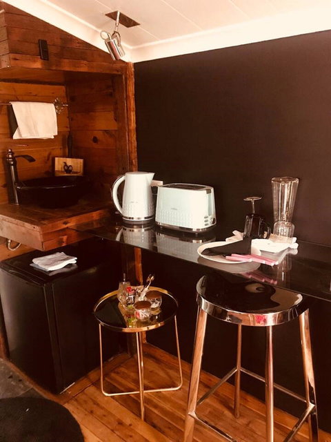 Cootamundra, Australia Rural Accommodation - Sunshine Coast Guide 0