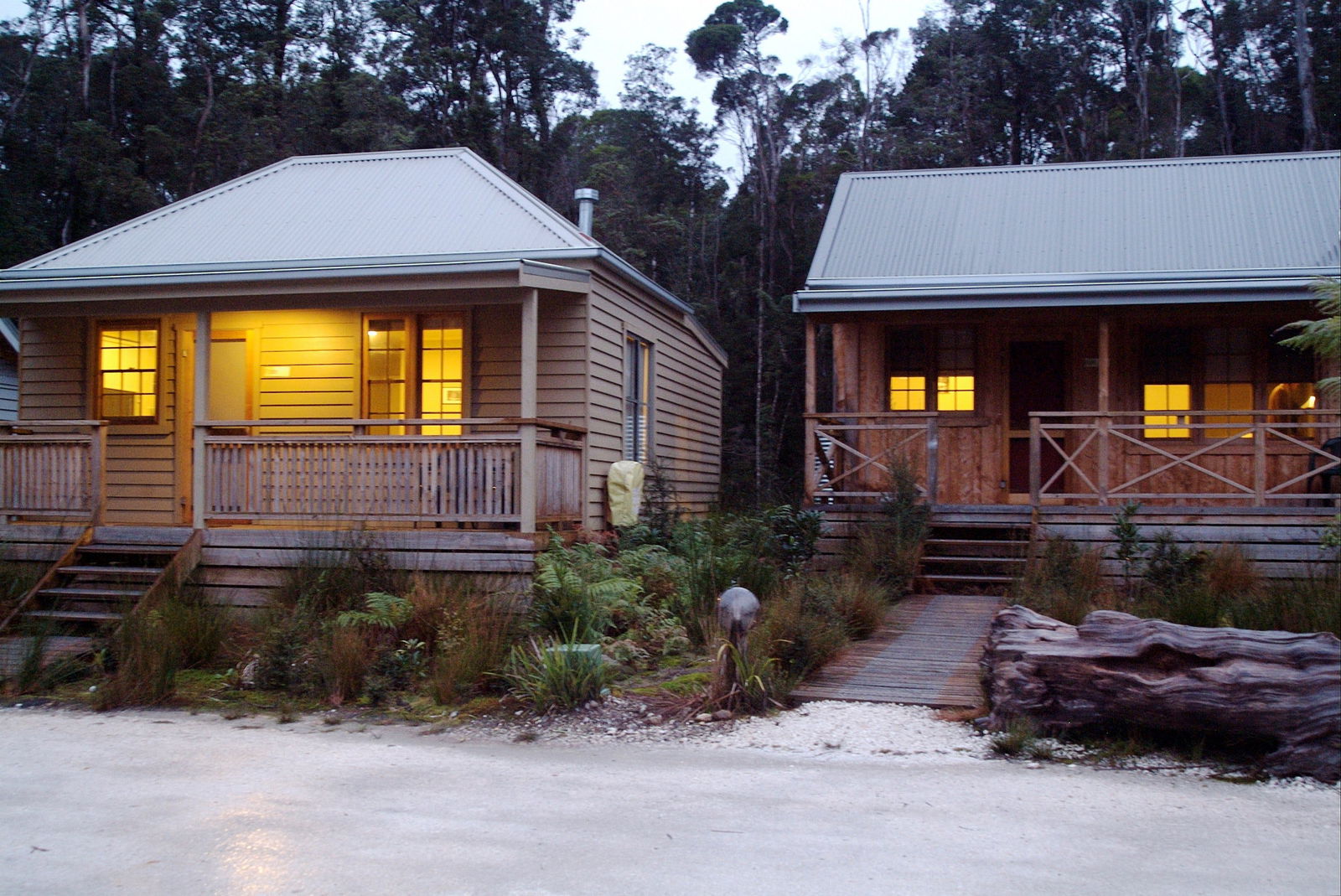 Natone TAS Sunshine Coast Guide