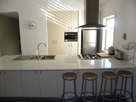 Couples Paradise In Cudmirrah - Sunshine Coast Guide 2