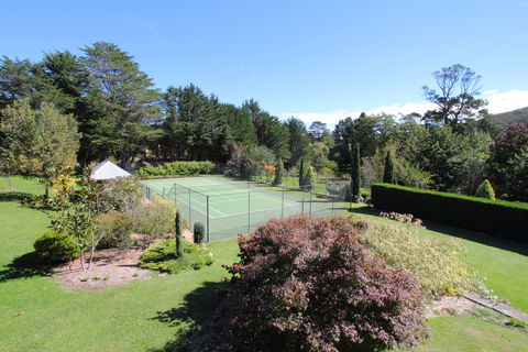 Fitzroy Inn Historic Retreat - Mittagong - Sunshine Coast Guide 1