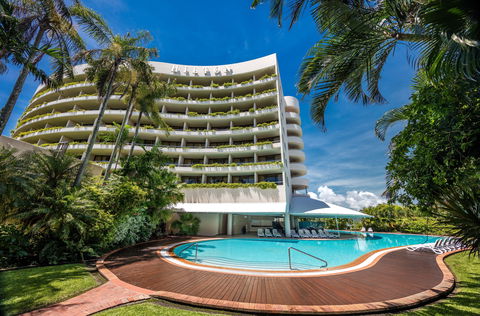 Hilton Cairns - Sunshine Coast Guide 0