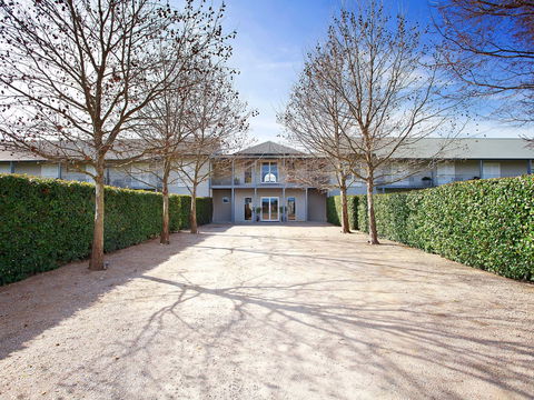 Lindenwarrah At Milawa - Sunshine Coast Guide 0