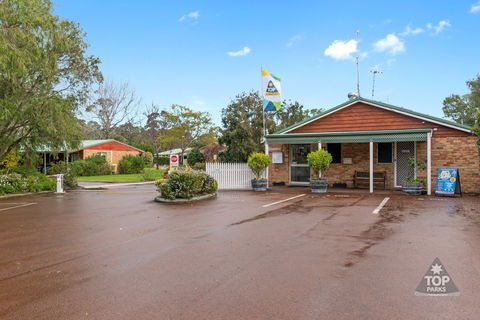 Margaret River Tourist Park - Sunshine Coast Guide 0