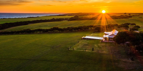 Mistere On Kangaroo Island - Sunshine Coast Guide 1