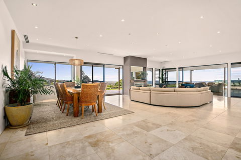 Mont Sapphire Luxury Retreat - Sunshine Coast Guide 0