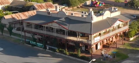 Royal Hotel Adelong - Sunshine Coast Guide 0