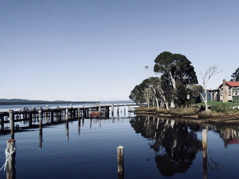 Salt Box Hideaways - Sunshine Coast Guide 2