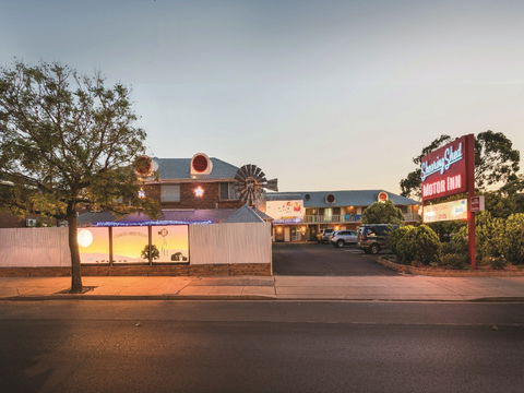 Shearing Shed Motor Inn - Open - Sunshine Coast Guide 0