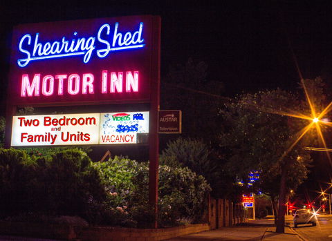 Shearing Shed Motor Inn - Open - Sunshine Coast Guide 2