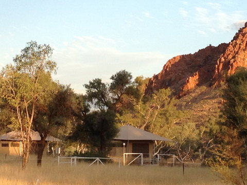 Squeakywindmill Boutique Tent B&B - Sunshine Coast Guide 1