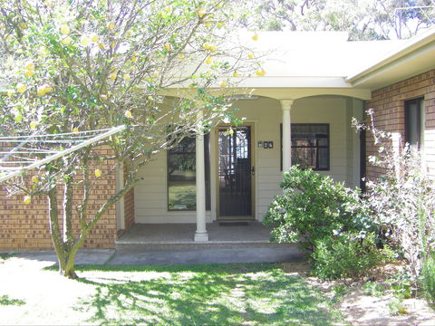 Tradewinds At The Bay - Sunshine Coast Guide 1