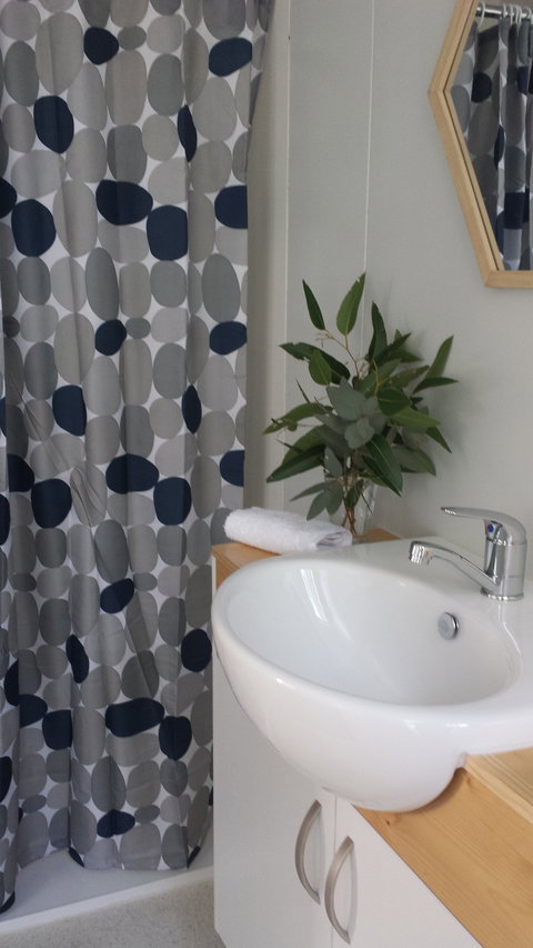 Under The Mount - Sunshine Coast Guide 2