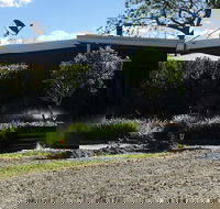 Wilderness Grove Estate - The Cottage - Sunshine Coast Guide