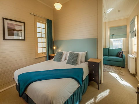 Yarrangobilly Caves House: Guest Rooms - Sunshine Coast Guide 1