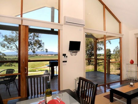 Yering Gorge Cottages And Nature Reserve - Sunshine Coast Guide 2